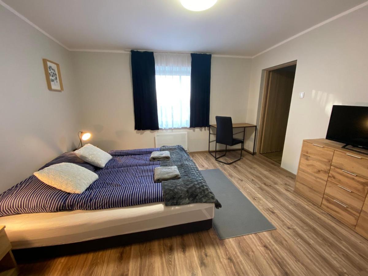 Hotelik Nad Zalewem 10 Km Od Legnicy Legnica Kültér fotó