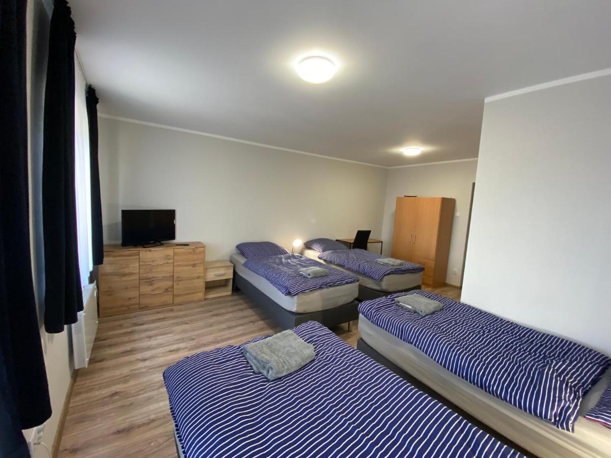 Hotelik Nad Zalewem 10 Km Od Legnicy Legnica Kültér fotó