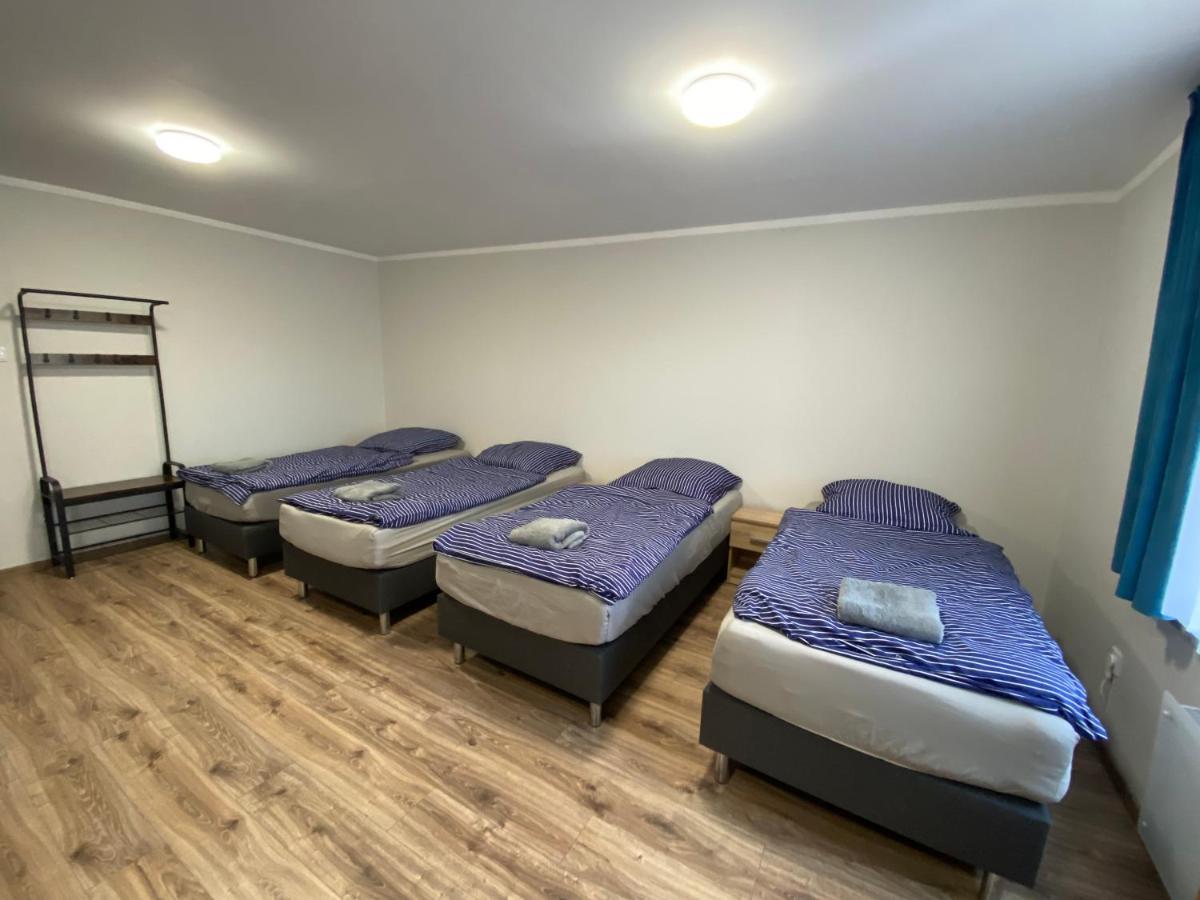 Hotelik Nad Zalewem 10 Km Od Legnicy Legnica Kültér fotó